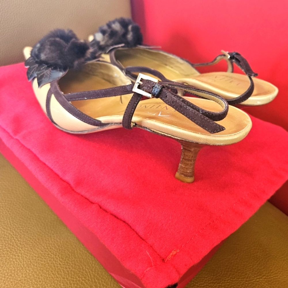 Valentino Garavani beautiful shoe - Picture 2 of 15